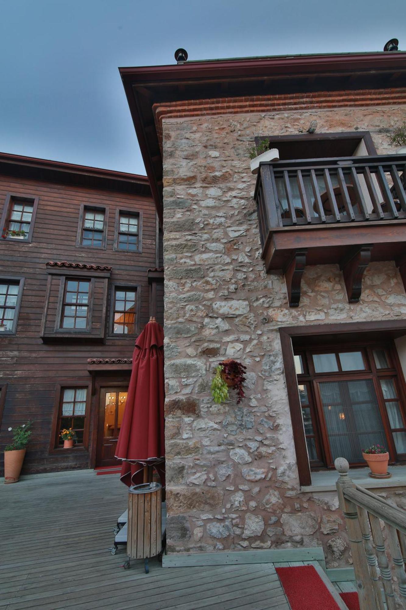 Egirdir Isparta Historical Mansion Eskiciler Konagi - Cittaslow מראה חיצוני תמונה